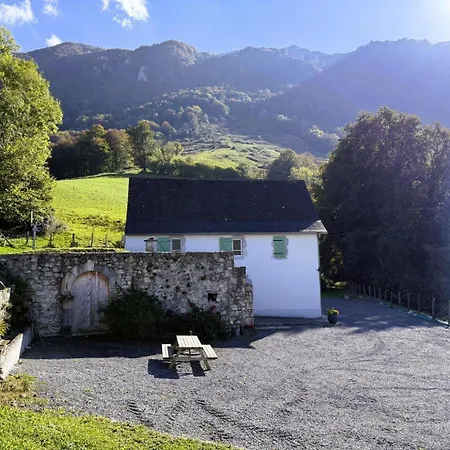 Lauseig Nyaraló Lourdios-Ichère